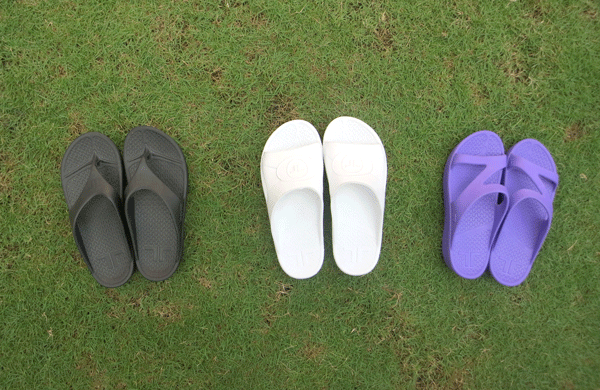 telic sandals