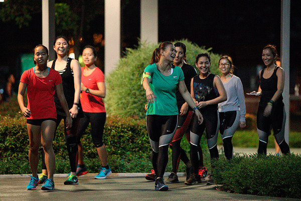 The Bull Runner Nike Tight Night: Nike launches its New Tights for Women - The  Bull Runner